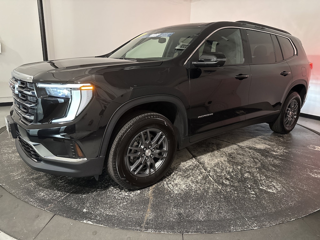 Used 2025 GMC Acadia AWD Elevation SUV