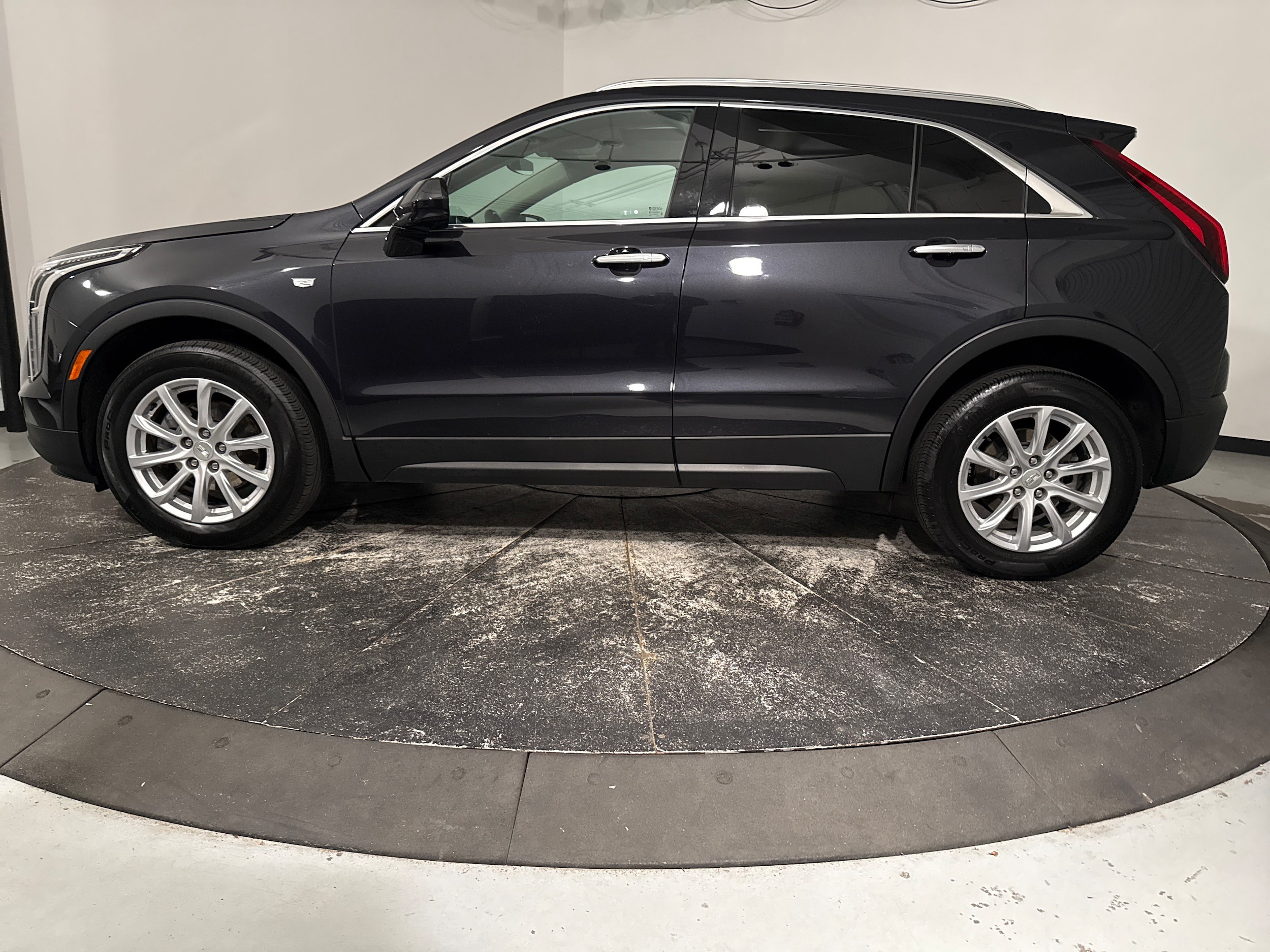 CADILLAC XT4 AWD Luxury
