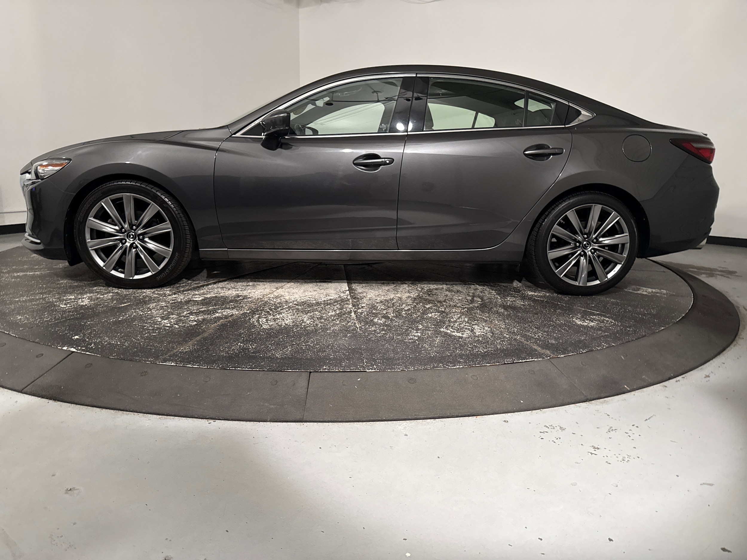 2018 Mazda Mazda6 Signature photo 6