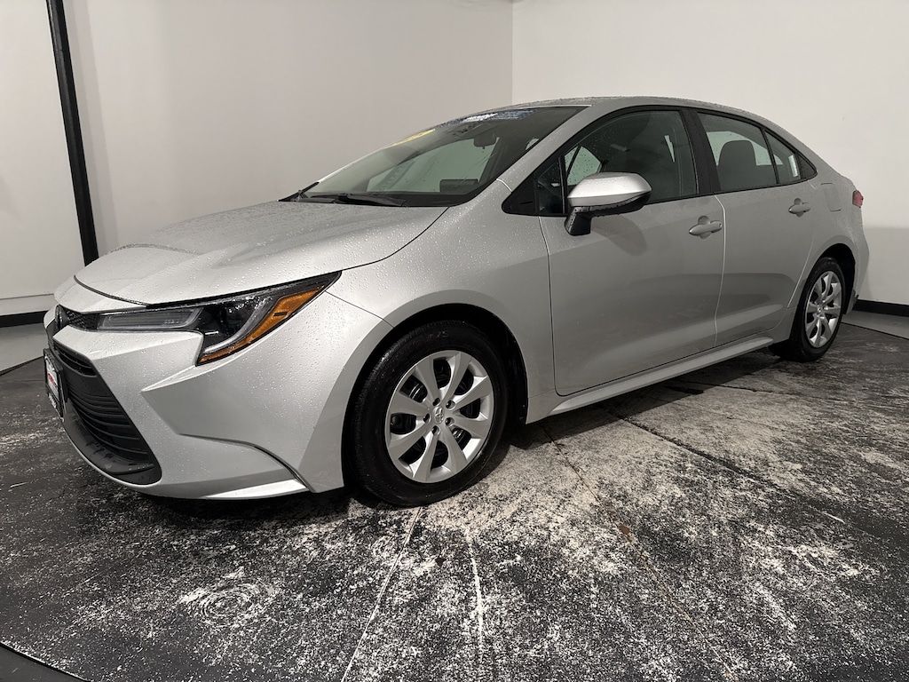 Used 2025 Toyota Corolla LE Sedan