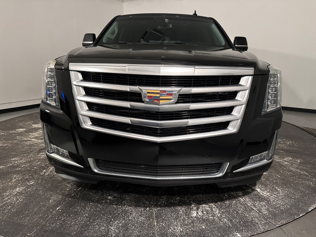 Used 2018 CADILLAC Escalade Luxury SUV