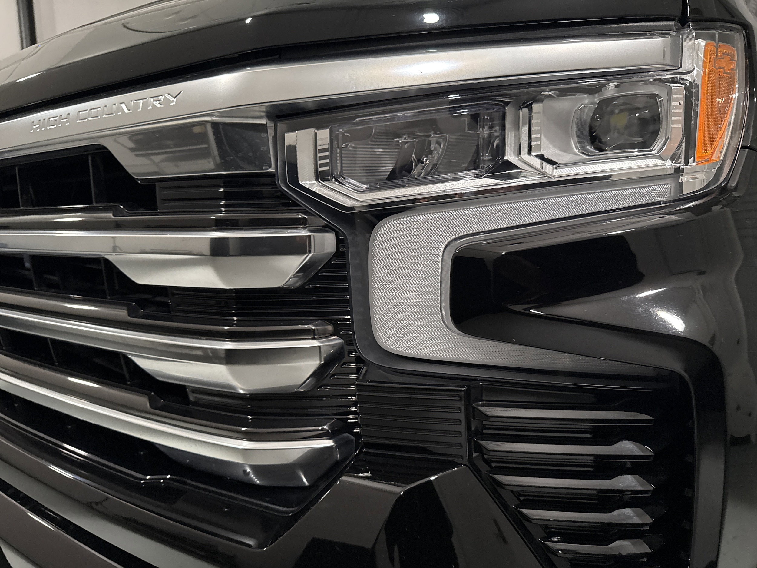 2024 Chevrolet Silverado 1500 High Country photo 4