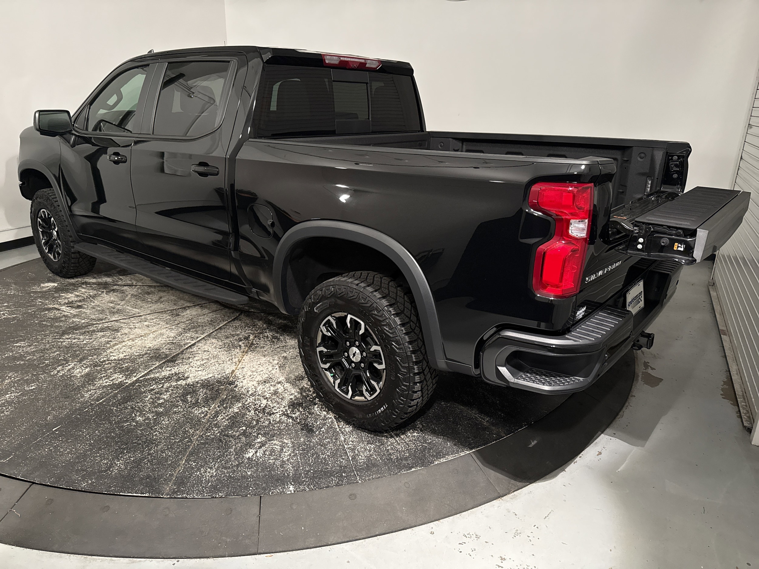 2025 Chevrolet Silverado 1500 ZR2 photo 6