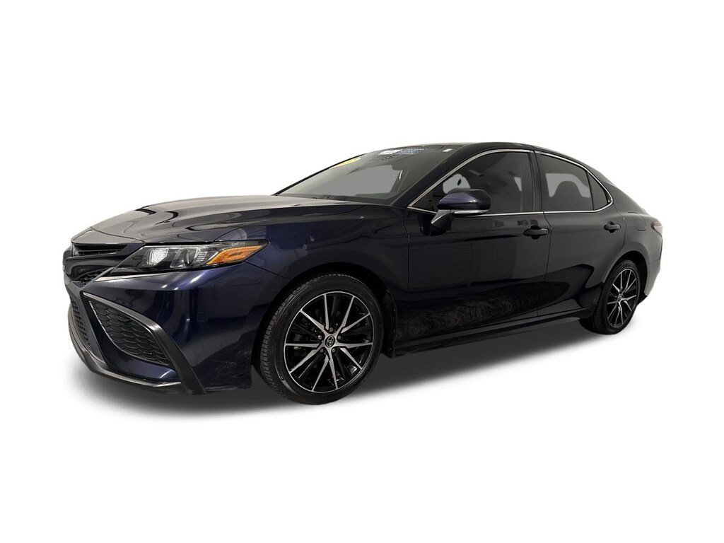 Used 2022 Toyota Camry SE Sedan
