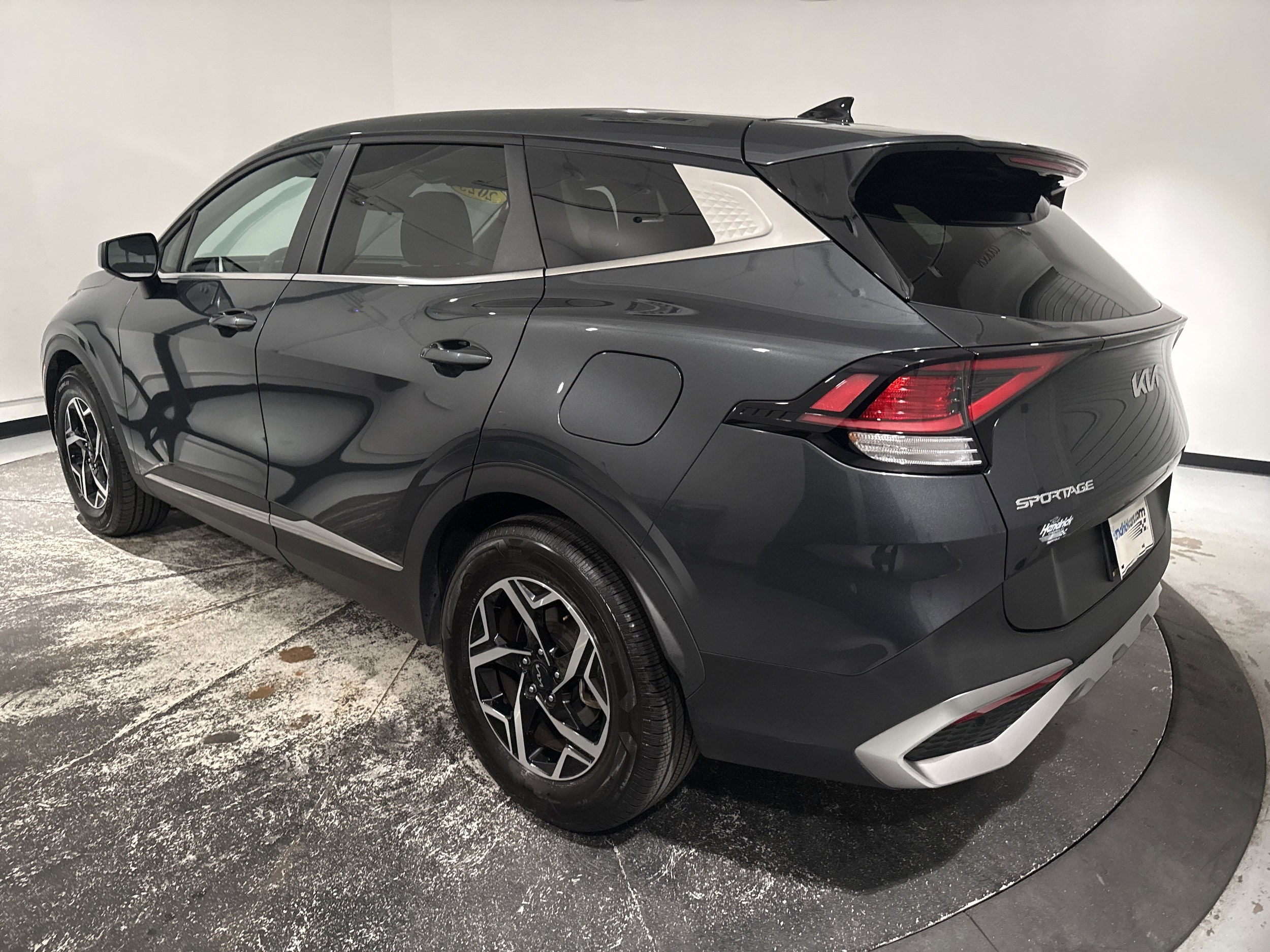 2025 Kia Sportage photo 3