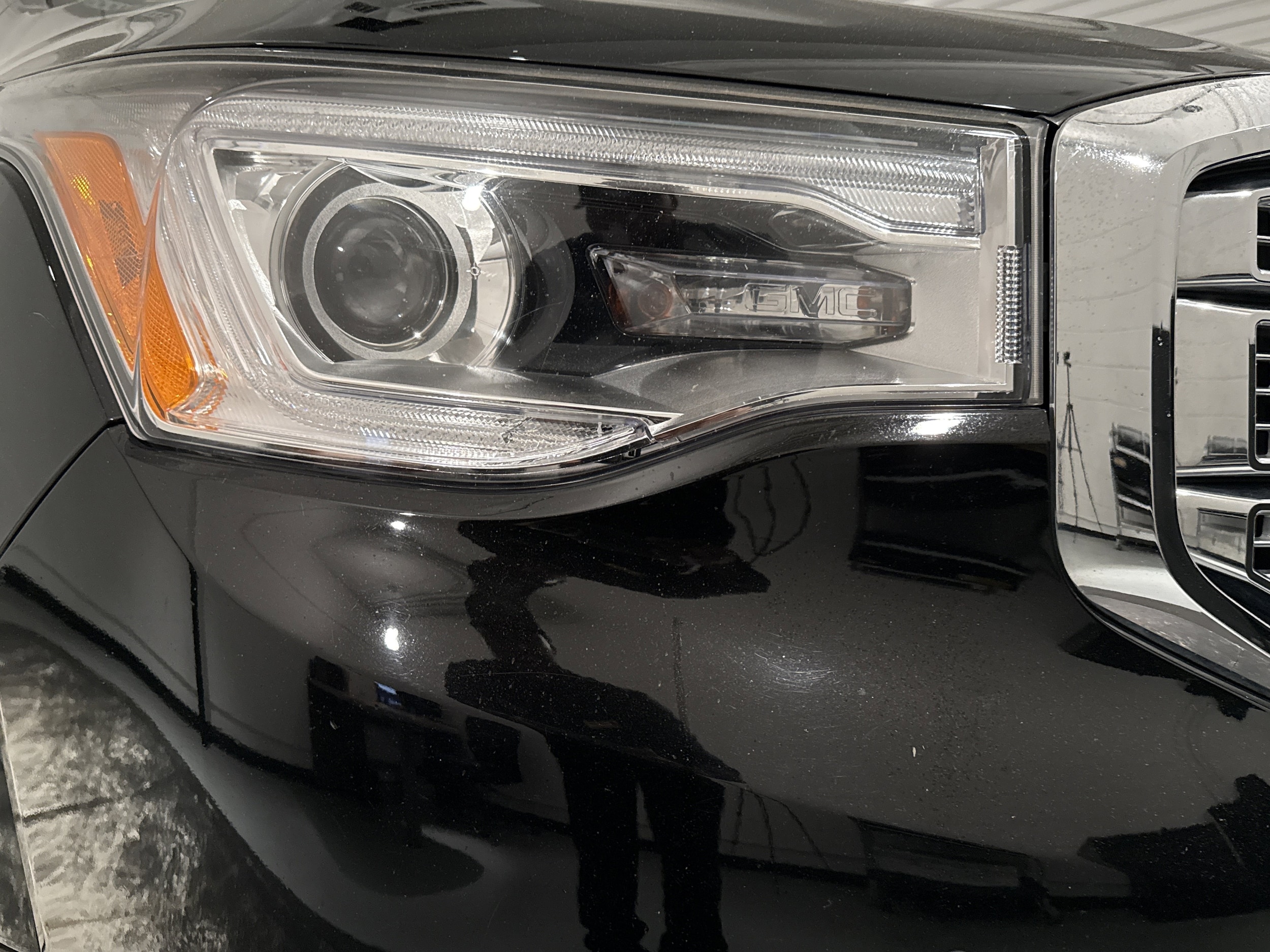 2018 GMC Acadia Denali photo 5