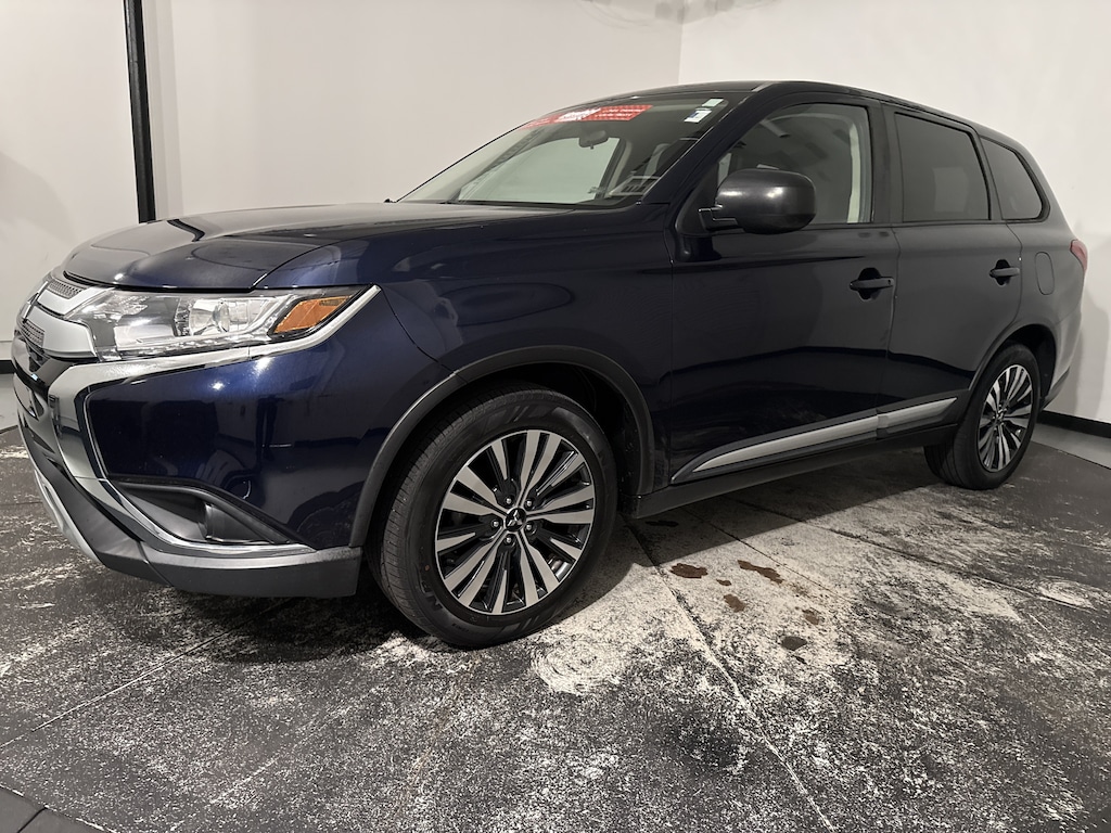 Used 2020 Mitsubishi Outlander ES SUV