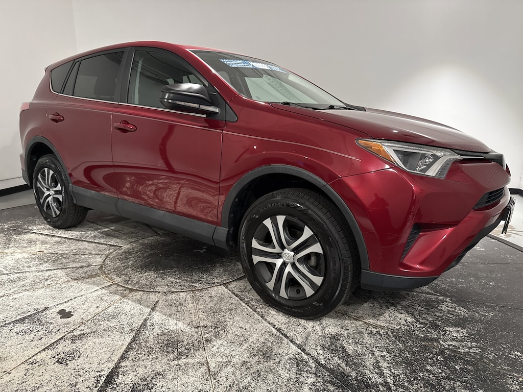 Used 2018 Toyota RAV4 LE SUV