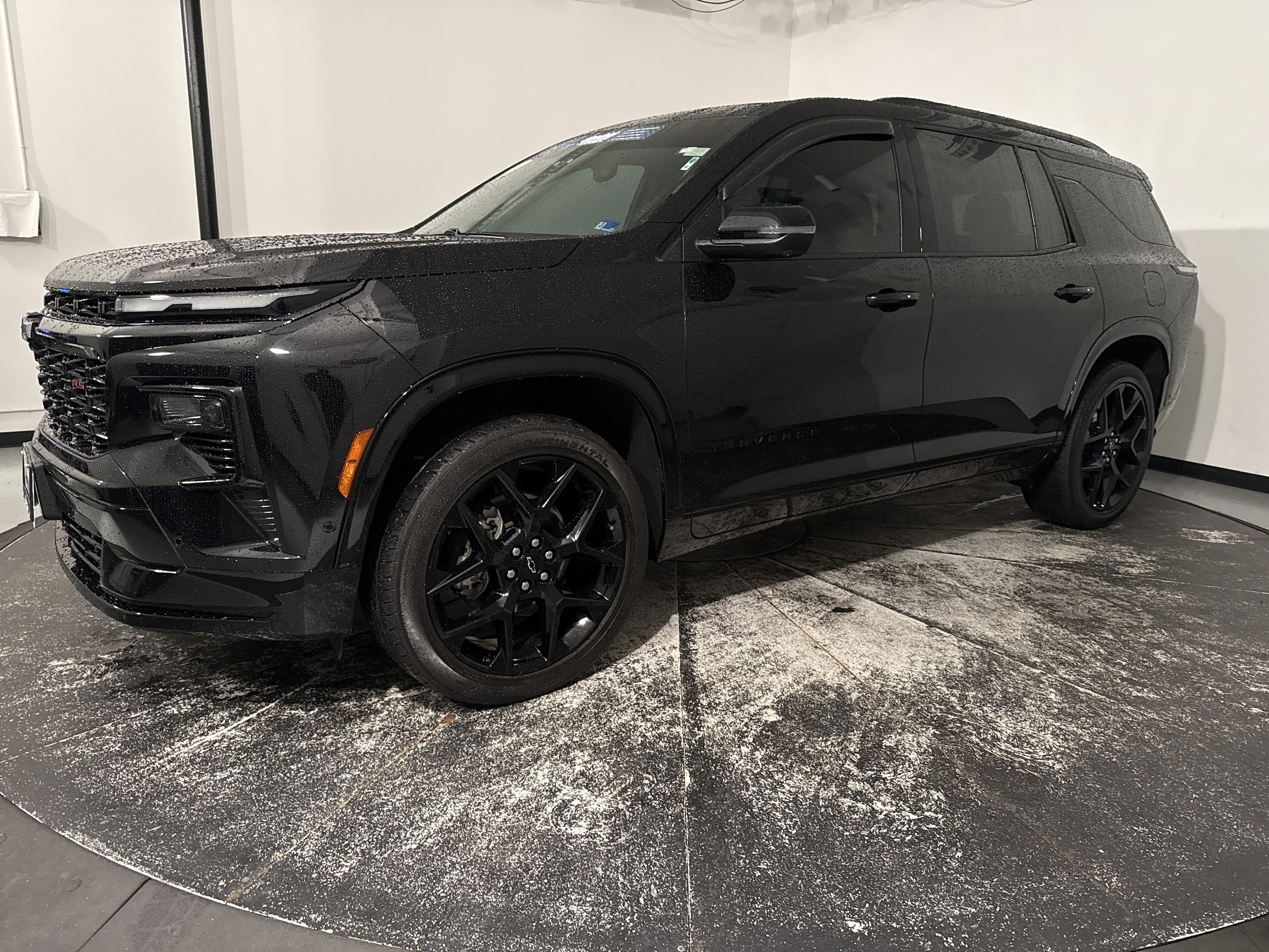 2024 Chevrolet Traverse FWD RS photo 4