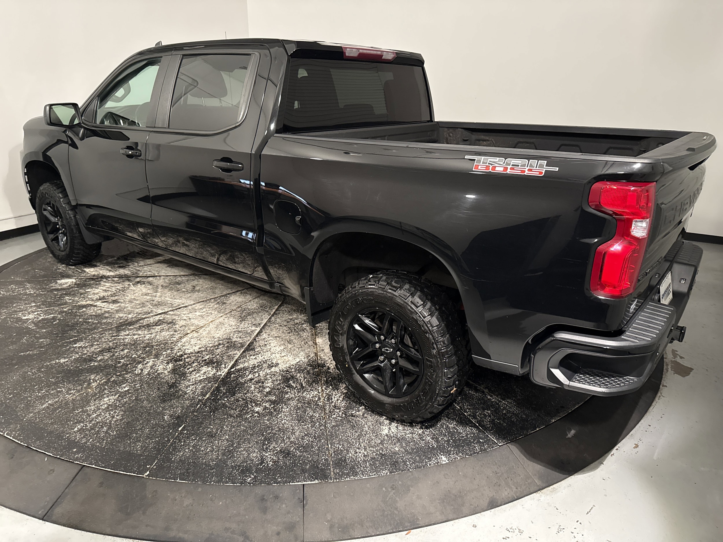 2022 Chevrolet Silverado 1500 LTD LT Trail Boss photo 3