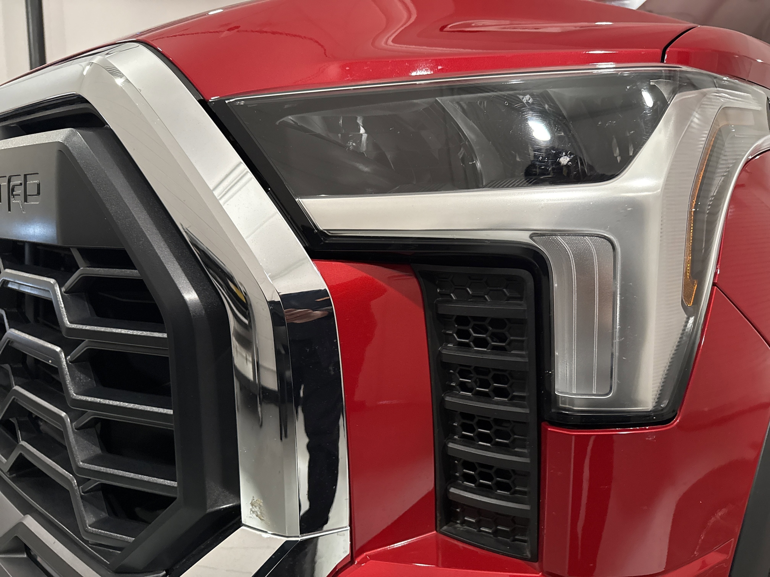 2025 Toyota Tundra 4WD SR5 photo 4