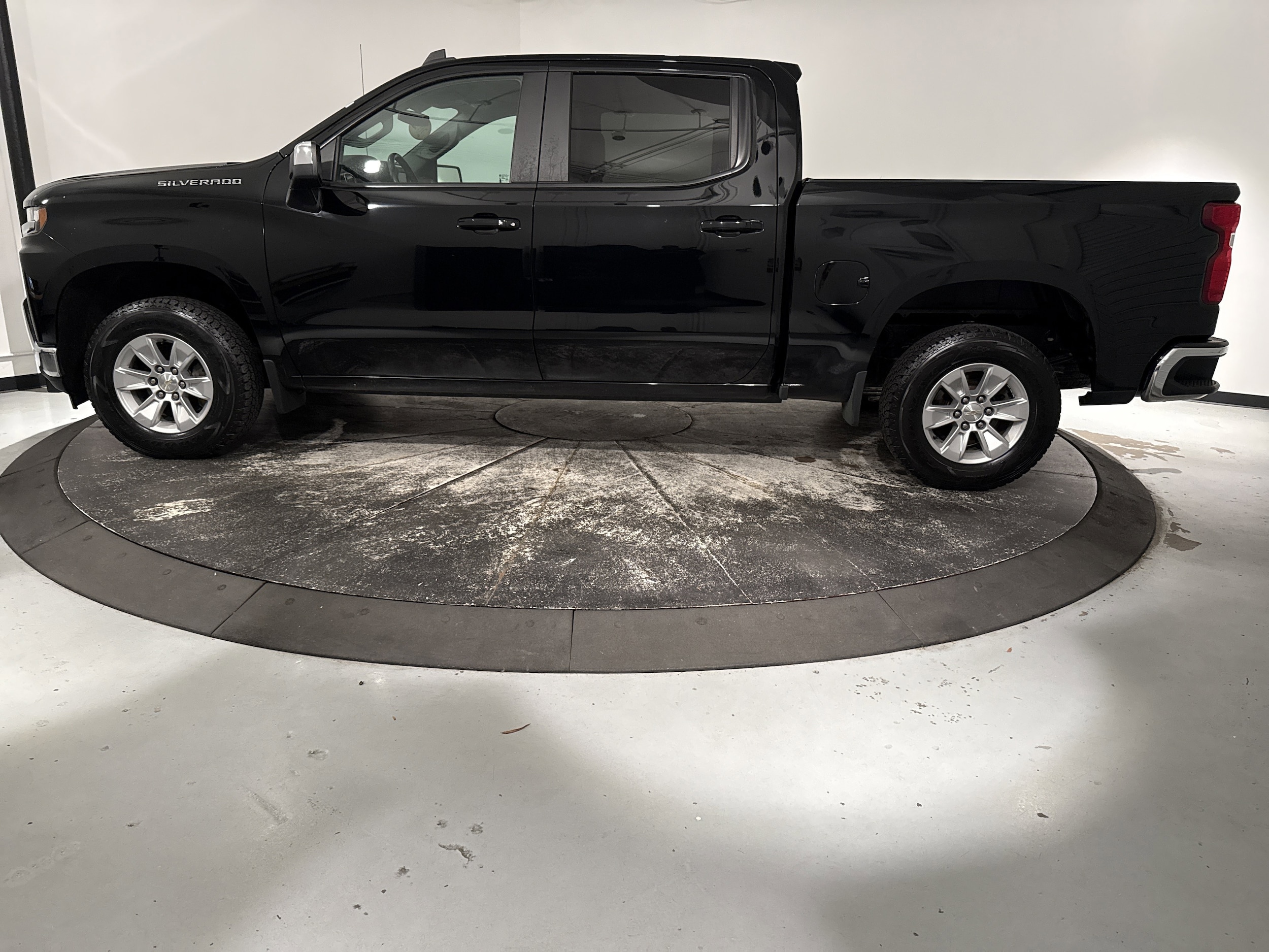 2021 Chevrolet Silverado 1500 LT photo 5