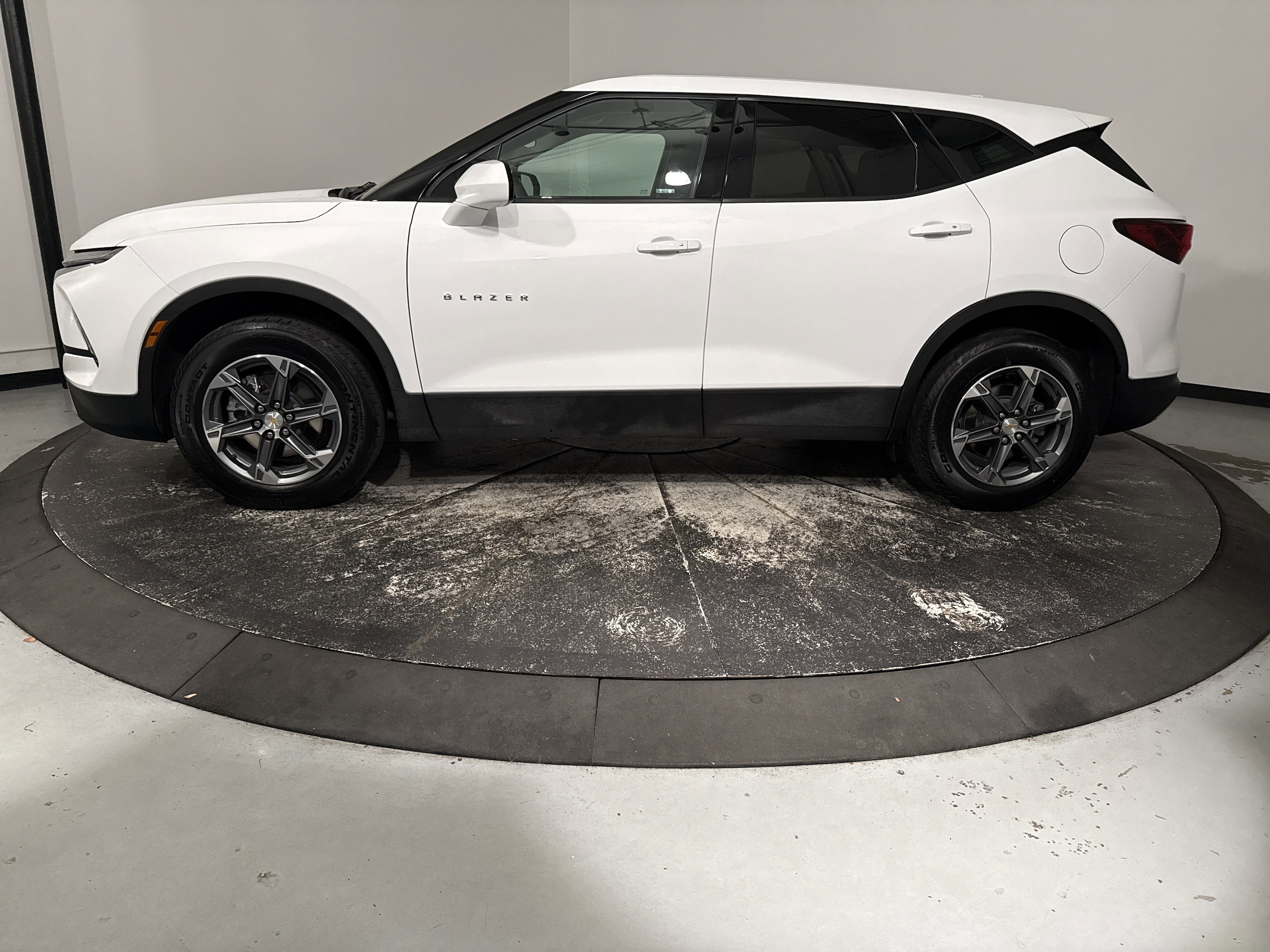 2025 Chevrolet Blazer LT photo 6