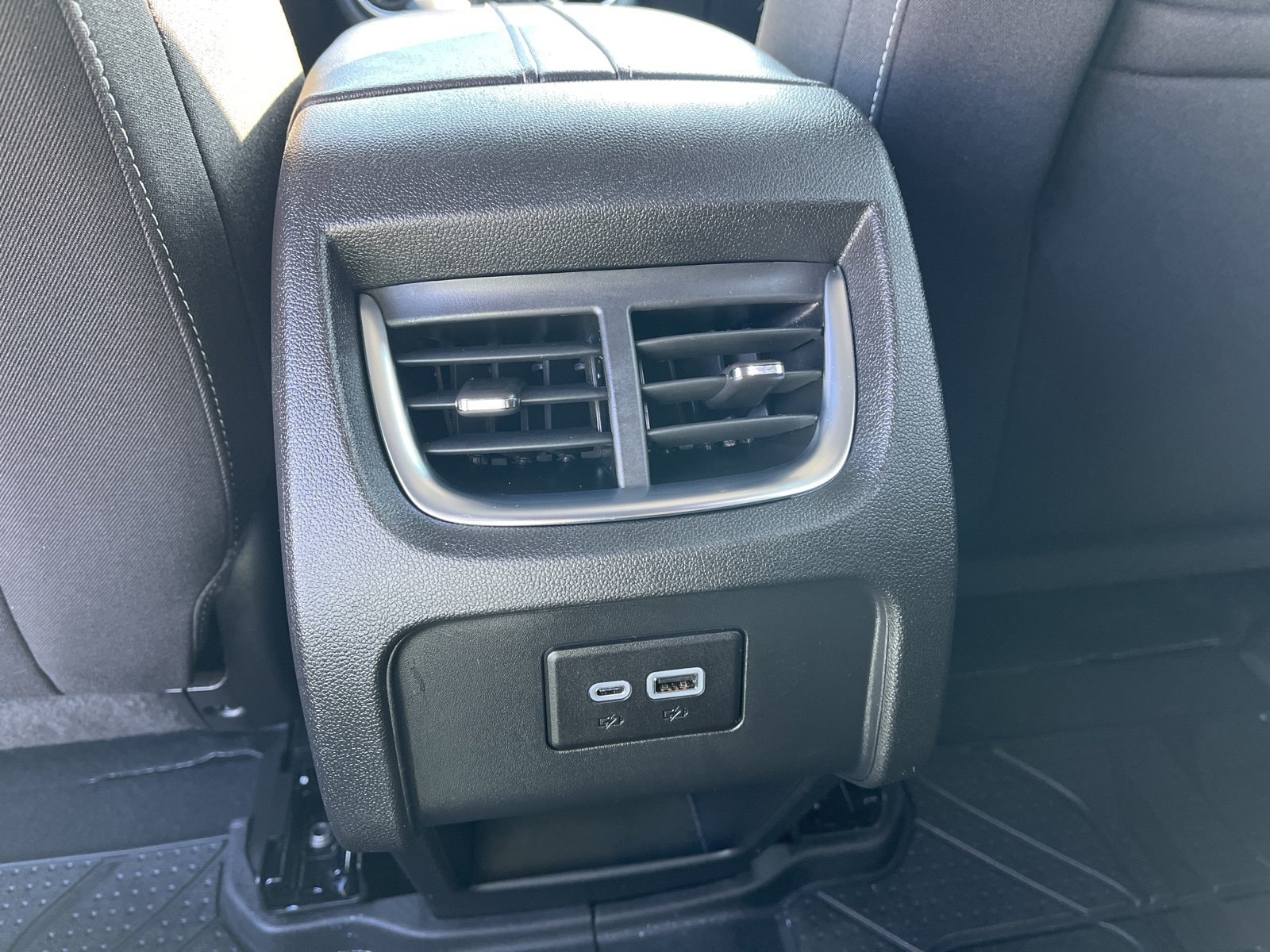 2025 Chevrolet Blazer 2LT - Photo 30