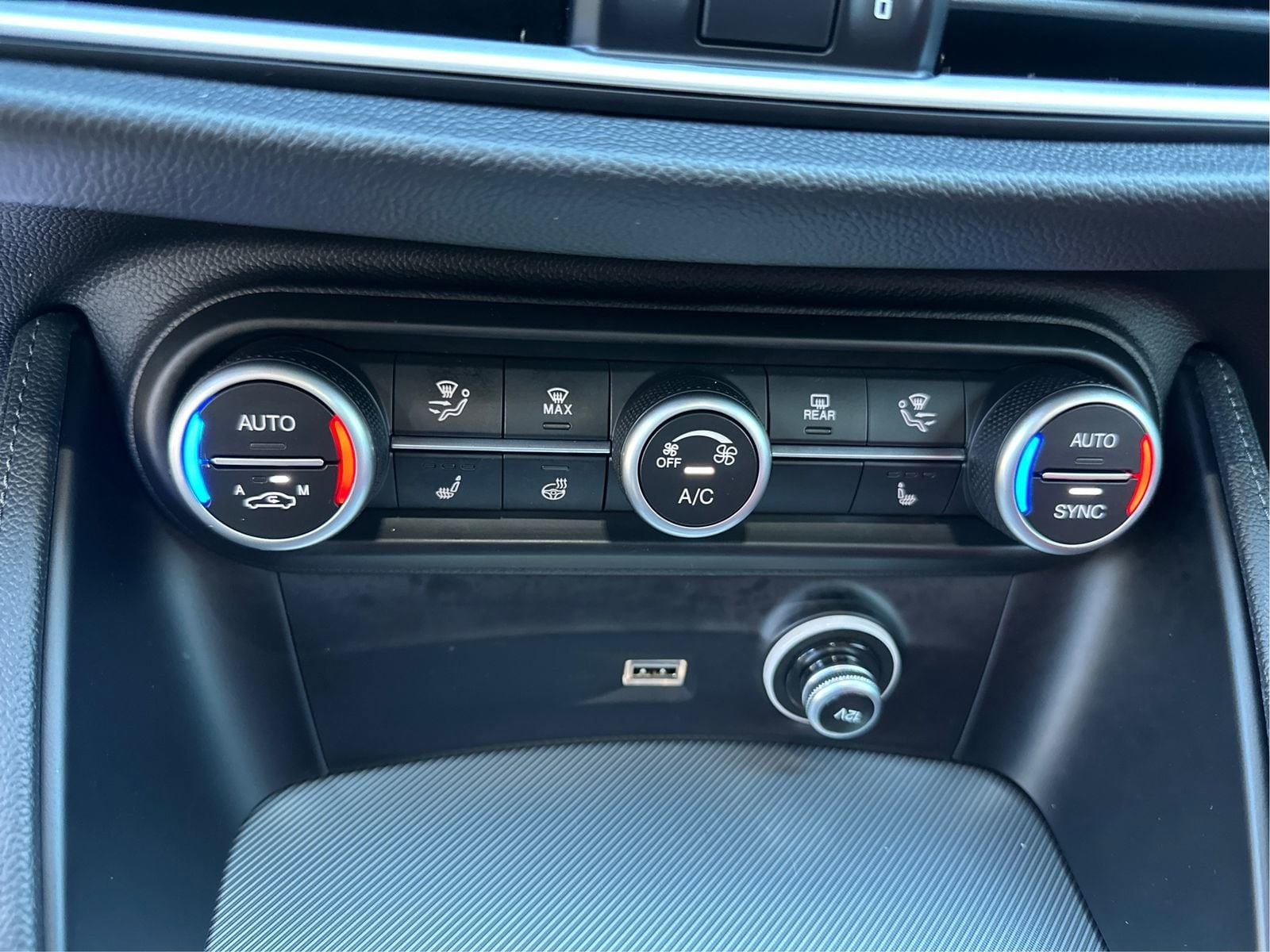 2022 Alfa Romeo Stelvio Ti Veloce - Photo 28