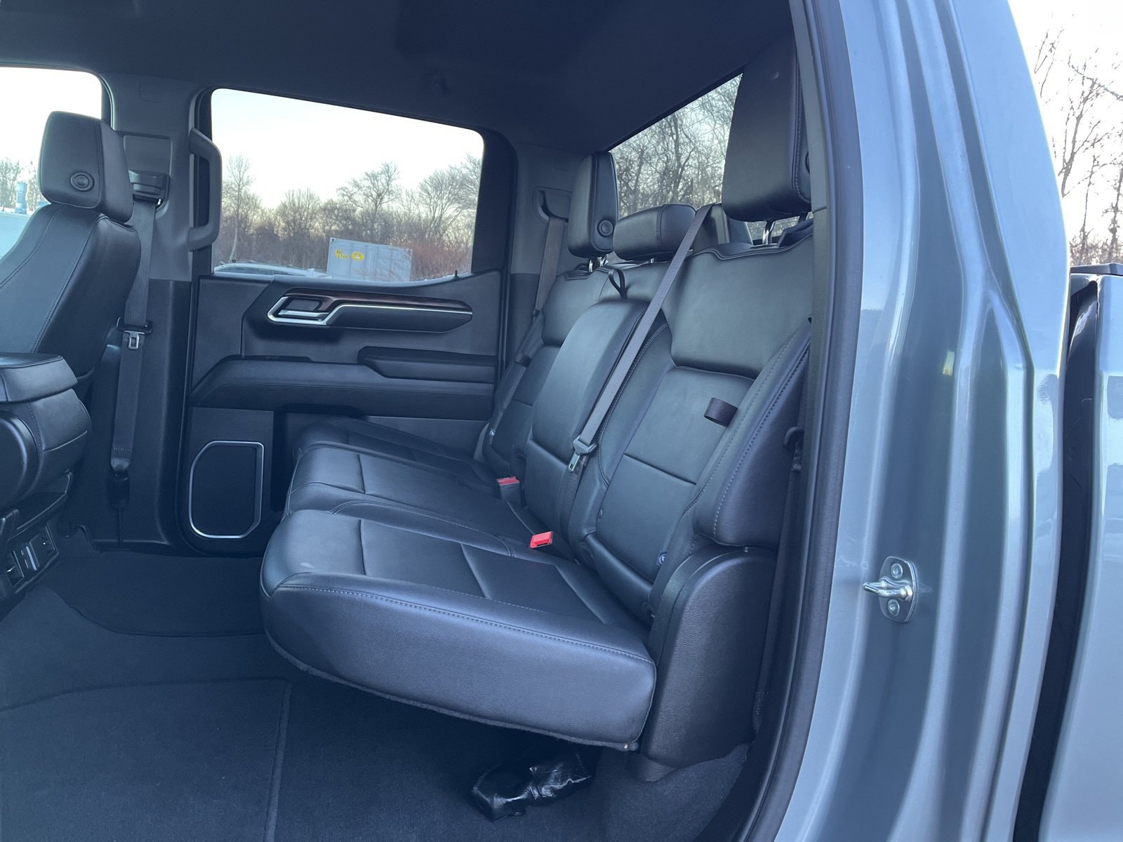 2025 GMC Sierra 1500 SLT - Photo 14