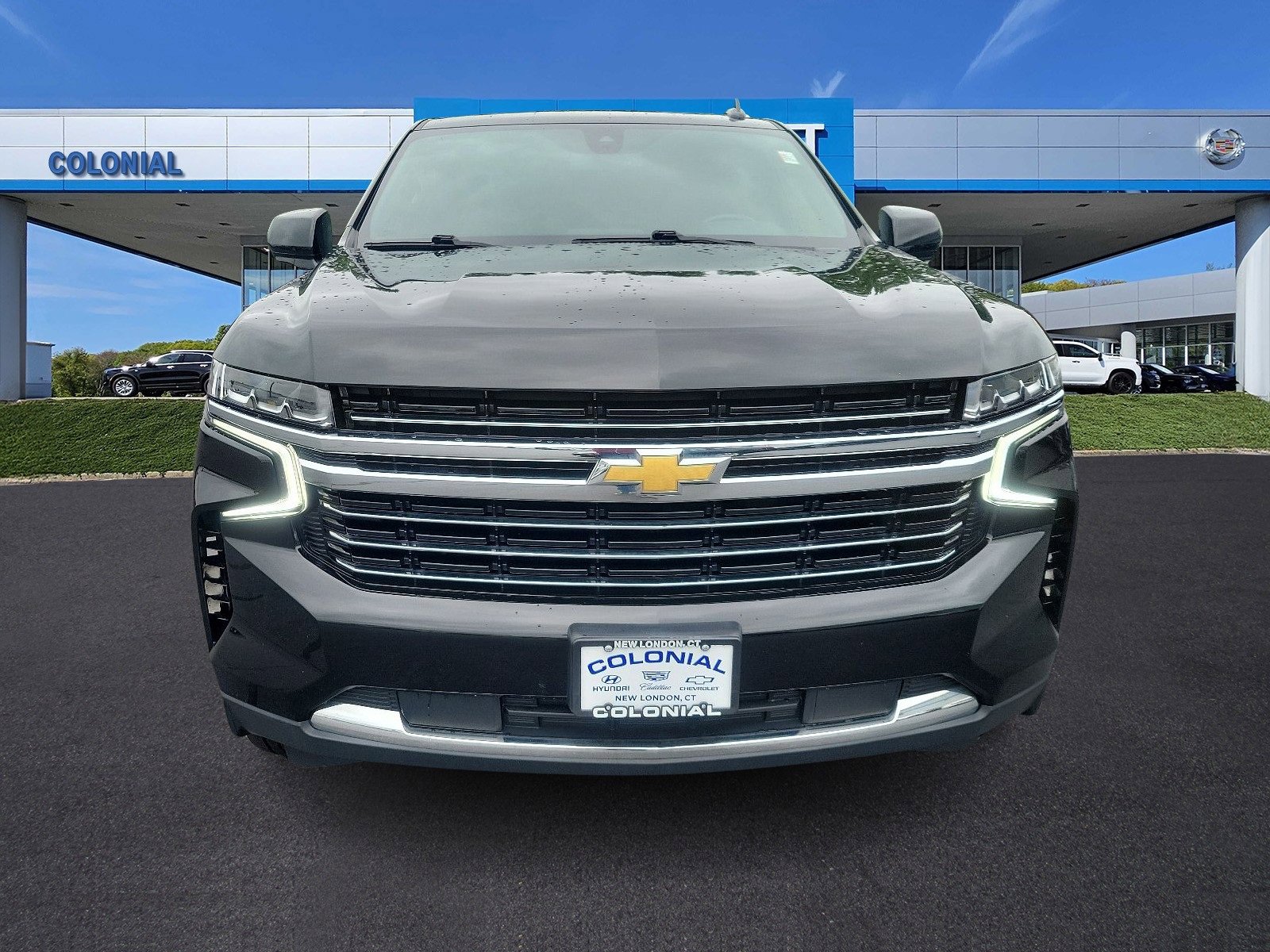 Used 2021 Chevrolet Tahoe LT with VIN 1GNSKNKD2MR378345 for sale in New London, CT