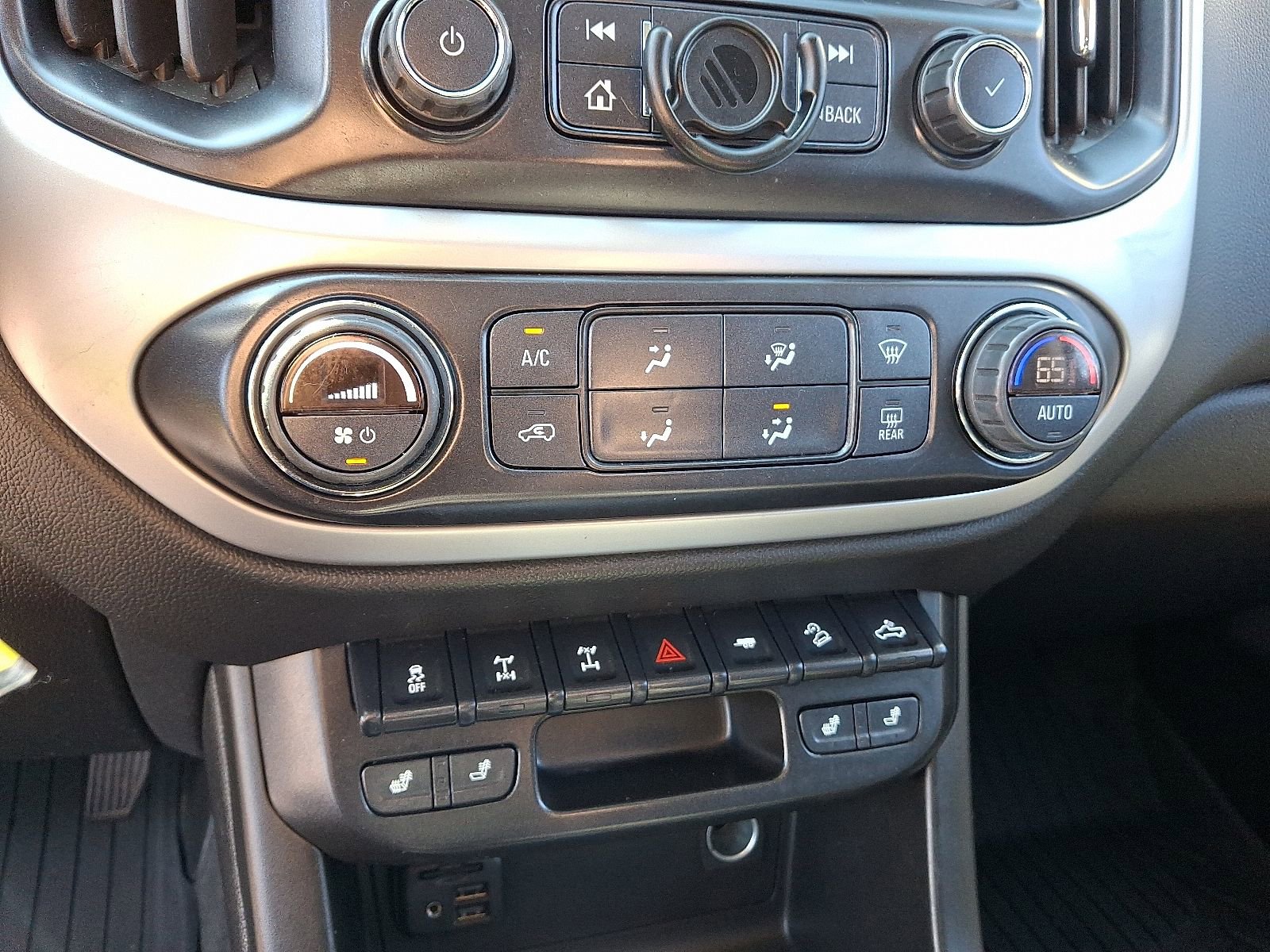 2020 Chevrolet Colorado ZR2 - Photo 17