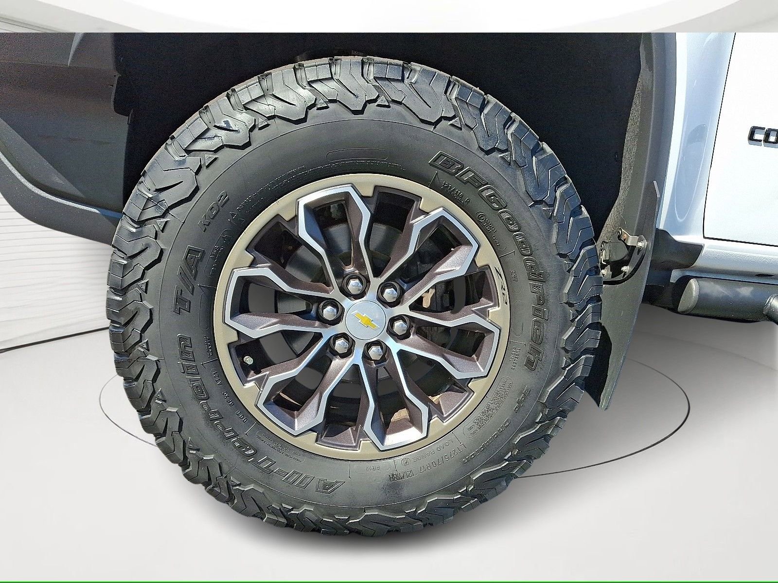 2020 Chevrolet Colorado ZR2 - Photo 8