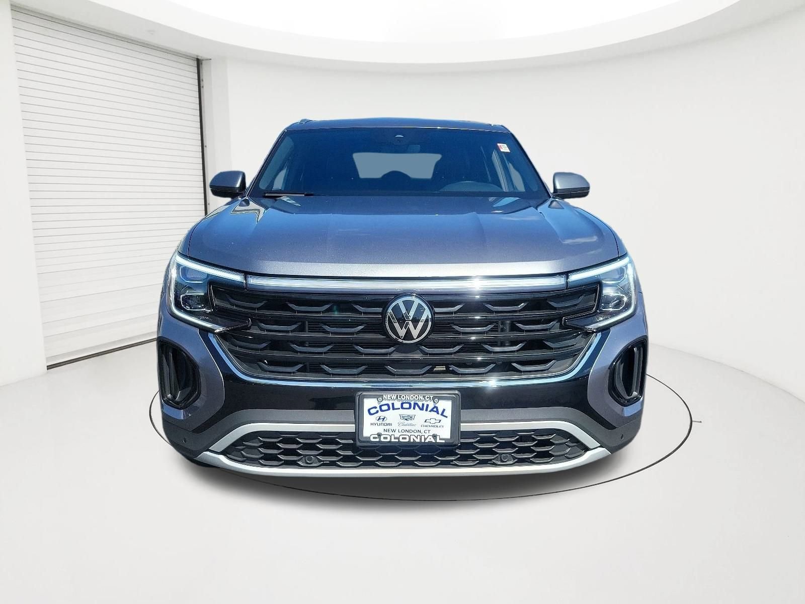 Used 2024 Volkswagen Atlas Cross Sport SE w/Tech with VIN 1V2HE2CA0RC215909 for sale in New London, CT