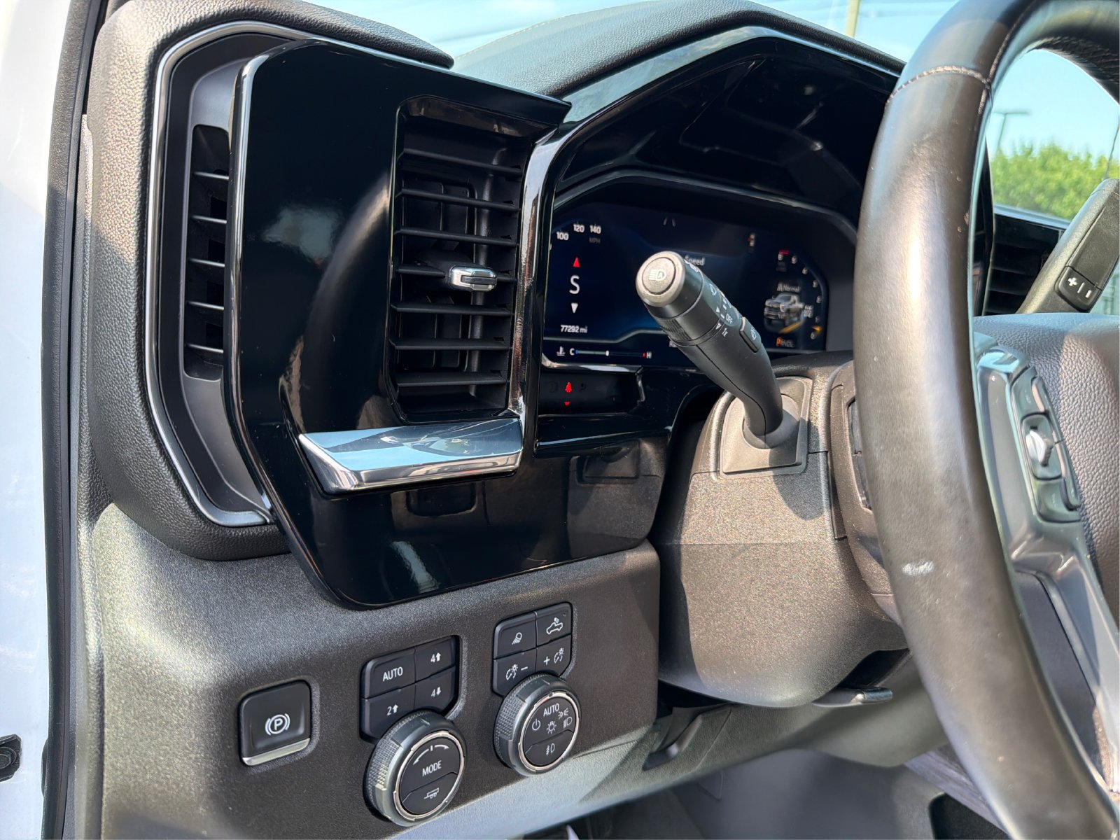 2024 Chevrolet Silverado 2500HD LTZ - Photo 19