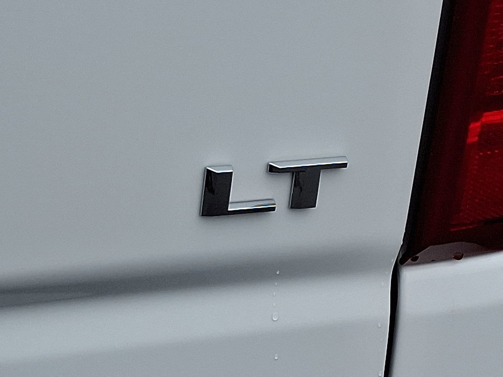 2025 Chevrolet Silverado 1500 LT - Photo 26