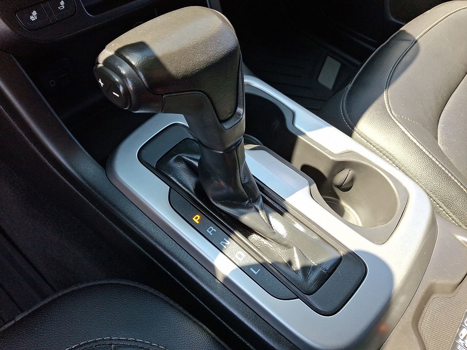 2020 Chevrolet Colorado ZR2 - Photo 16