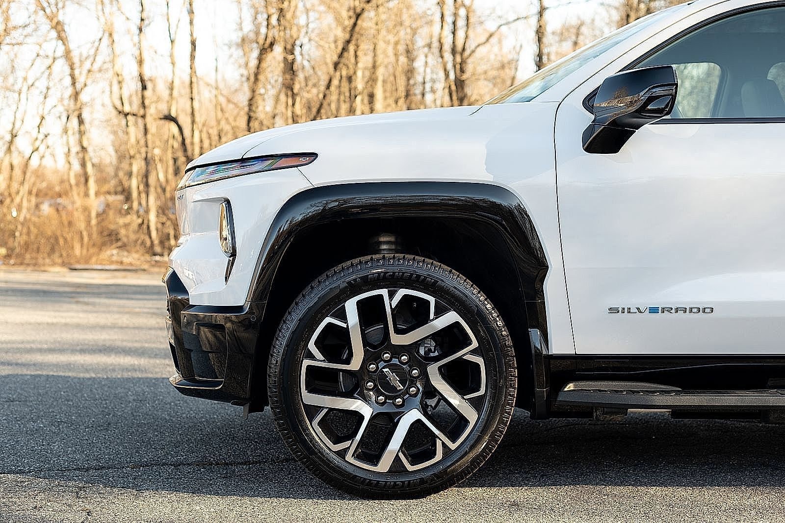 2024 Chevrolet Silverado EV RST - Photo 11