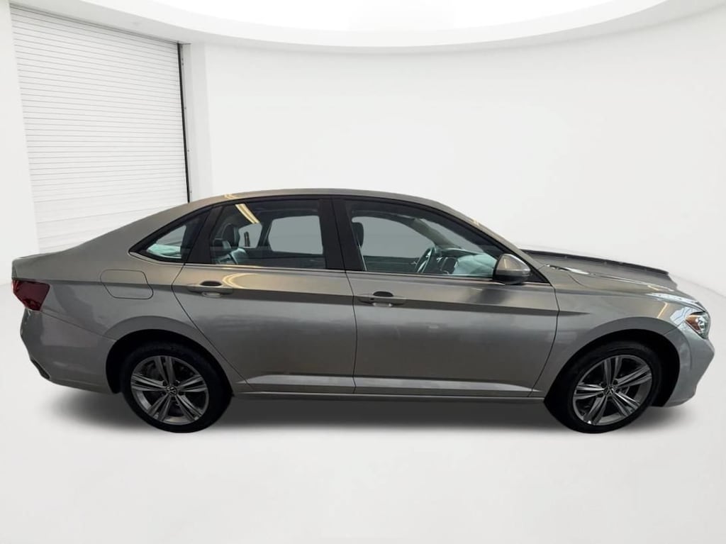 Used 2024 Volkswagen Jetta SE