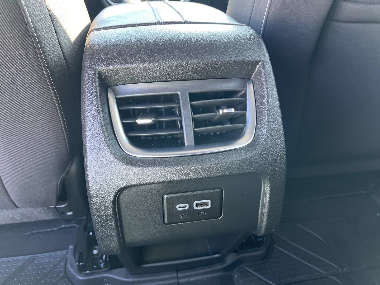 2025 Chevrolet Blazer 2LT - Photo 31