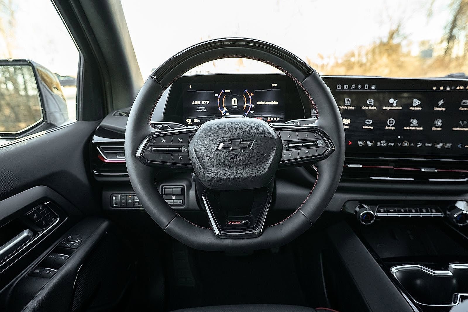 2024 Chevrolet Silverado EV RST - Photo 25