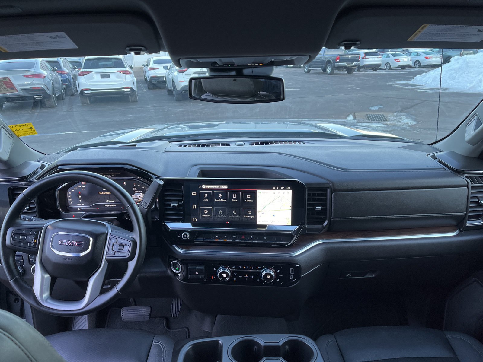 2025 GMC Sierra 1500 SLT - Photo 37