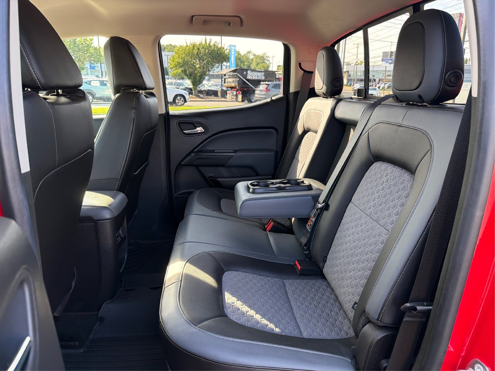 2018 Chevrolet Colorado Z71 - Photo 10