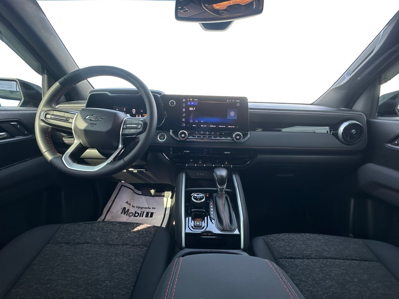 2023 Chevrolet Colorado Z71 - Photo 13