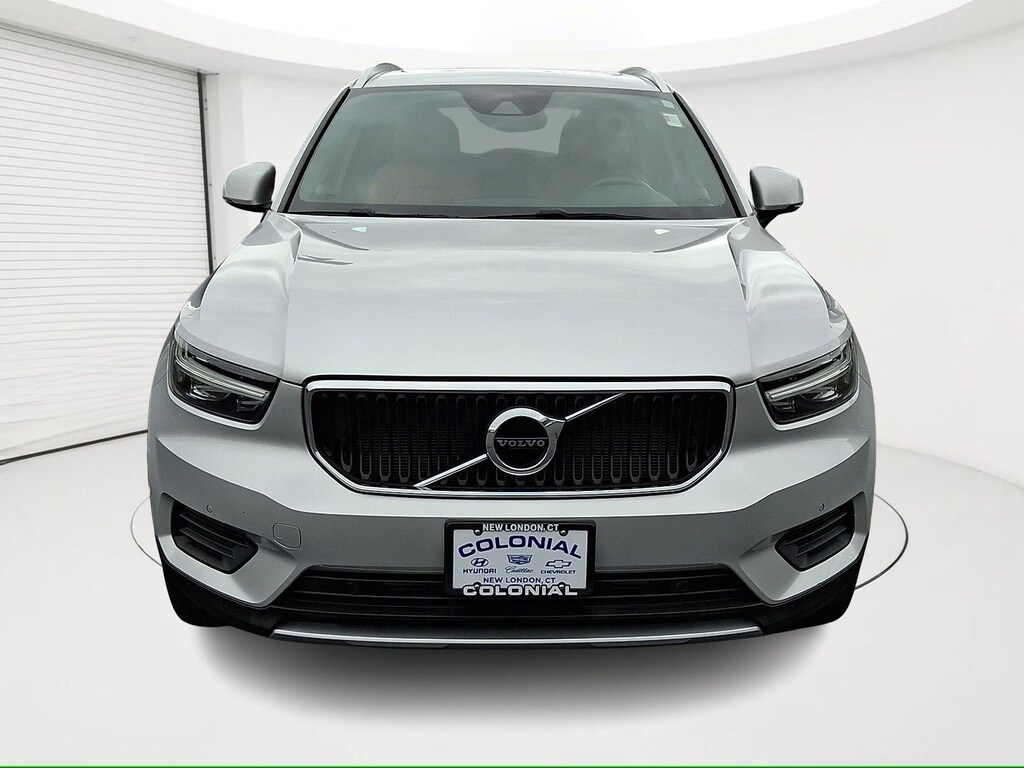 Used 2019 Volvo XC40 Momentum