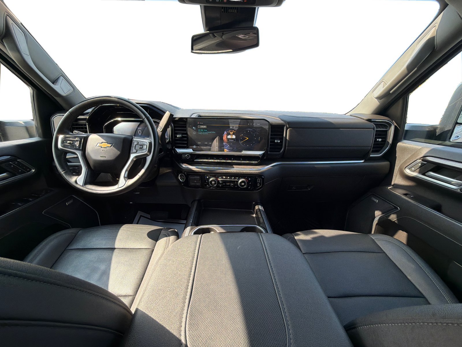 2024 Chevrolet Silverado 2500HD LTZ - Photo 13