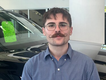 Staff member Peyton Bonura from ID_75ed074fe35a