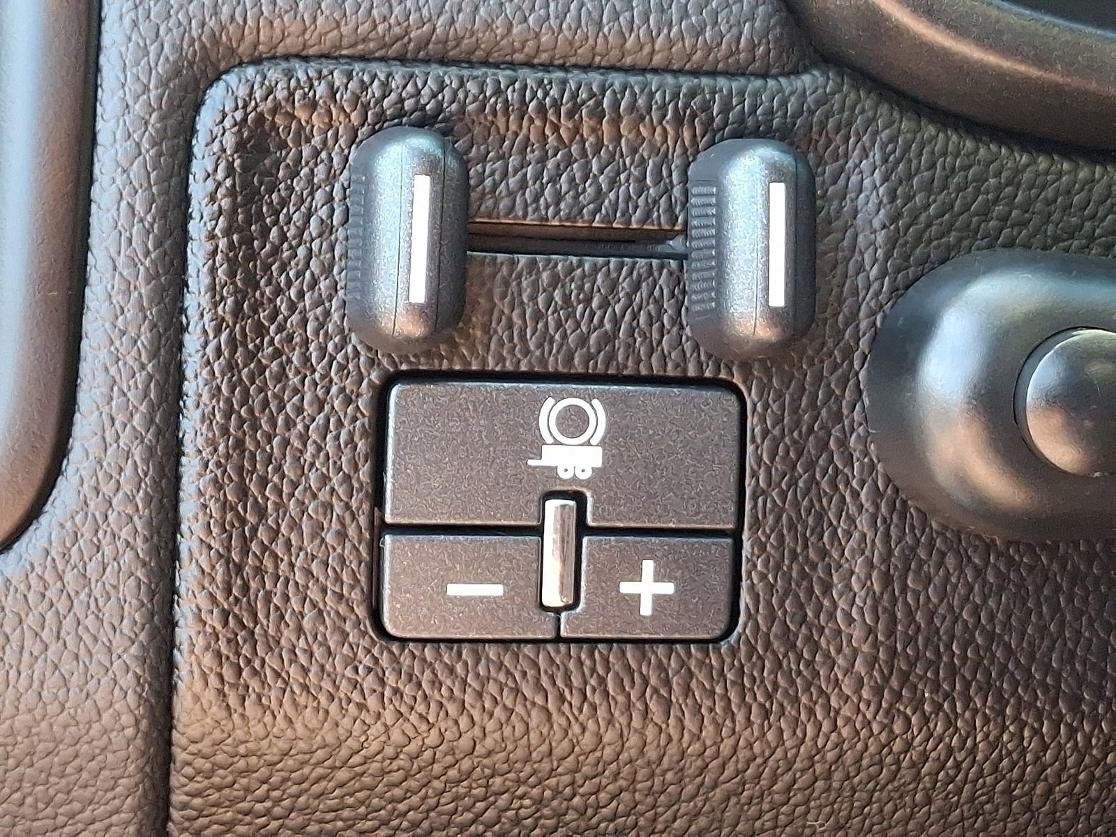 2020 Chevrolet Colorado ZR2 - Photo 26