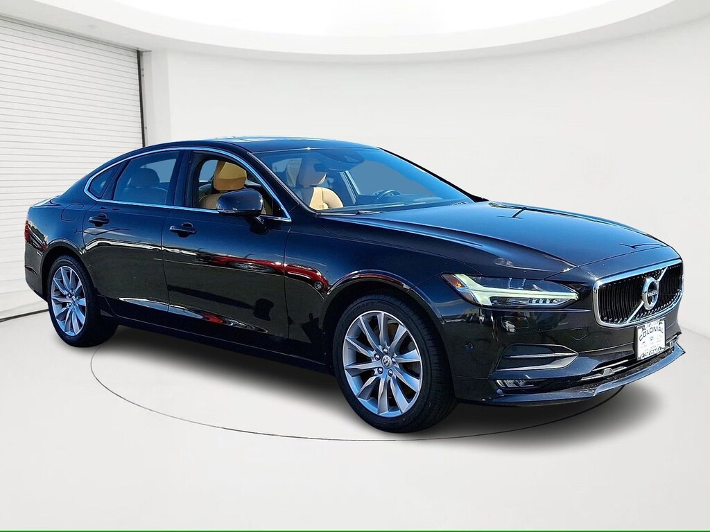 Used 2017 Volvo S90 Momentum