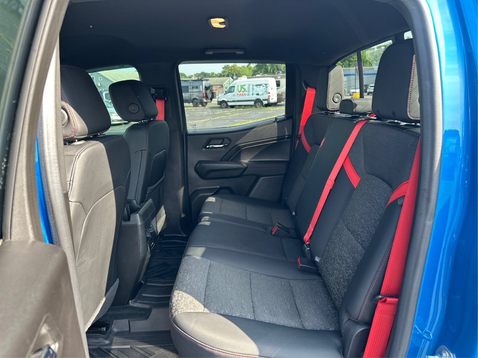 2023 Chevrolet Colorado Z71 - Photo 10