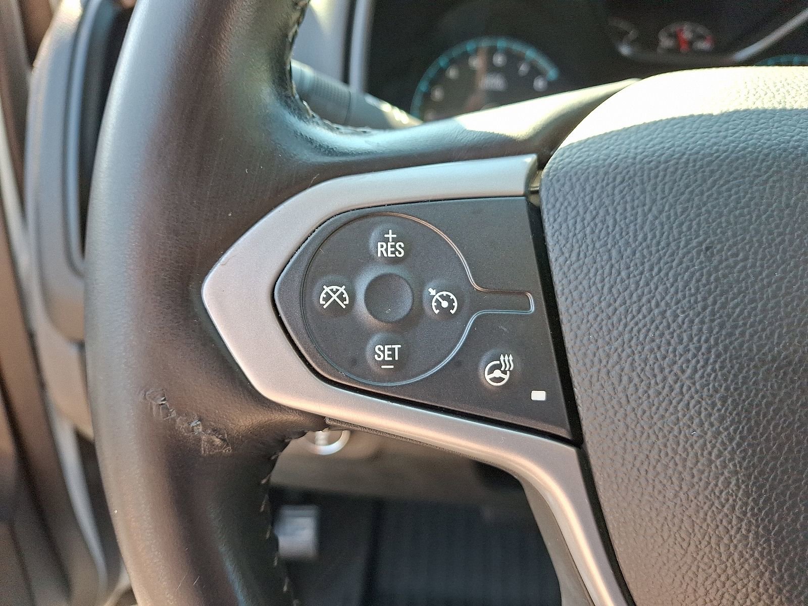 2020 Chevrolet Colorado ZR2 - Photo 22