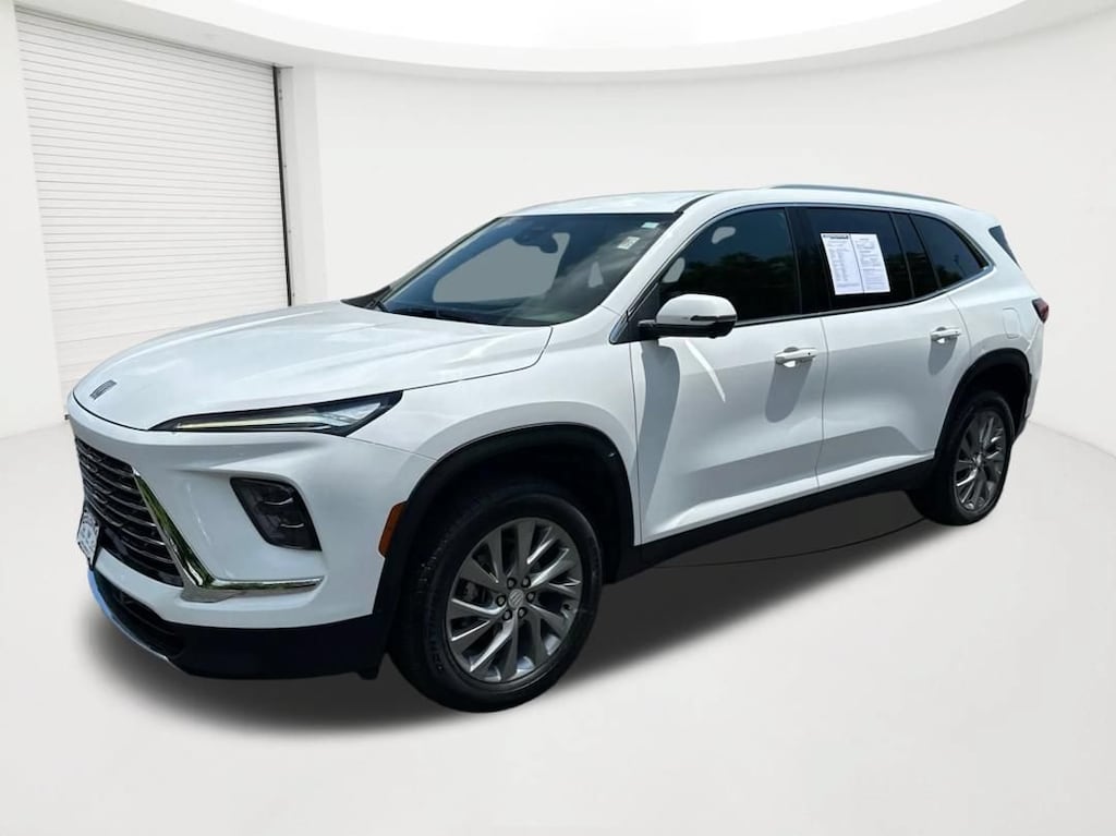 Used 2025 Buick Enclave Preferred SUV