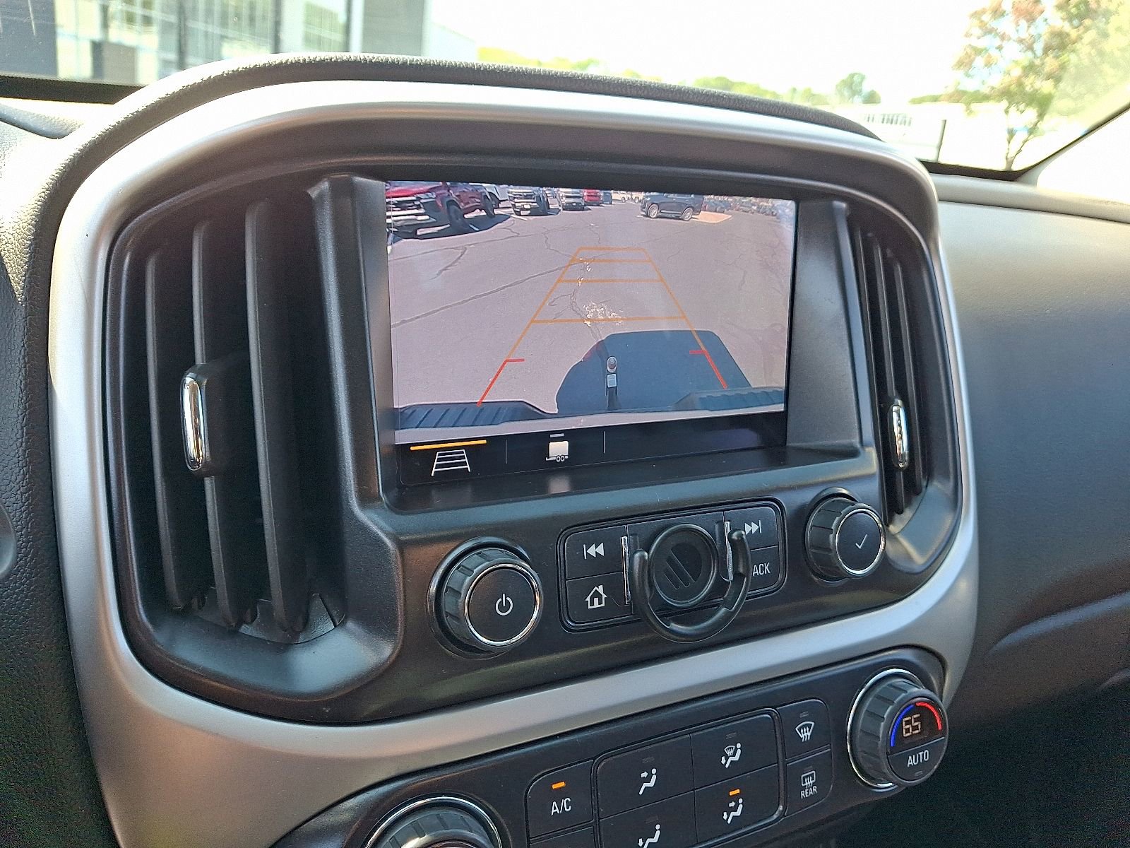 2020 Chevrolet Colorado ZR2 - Photo 20