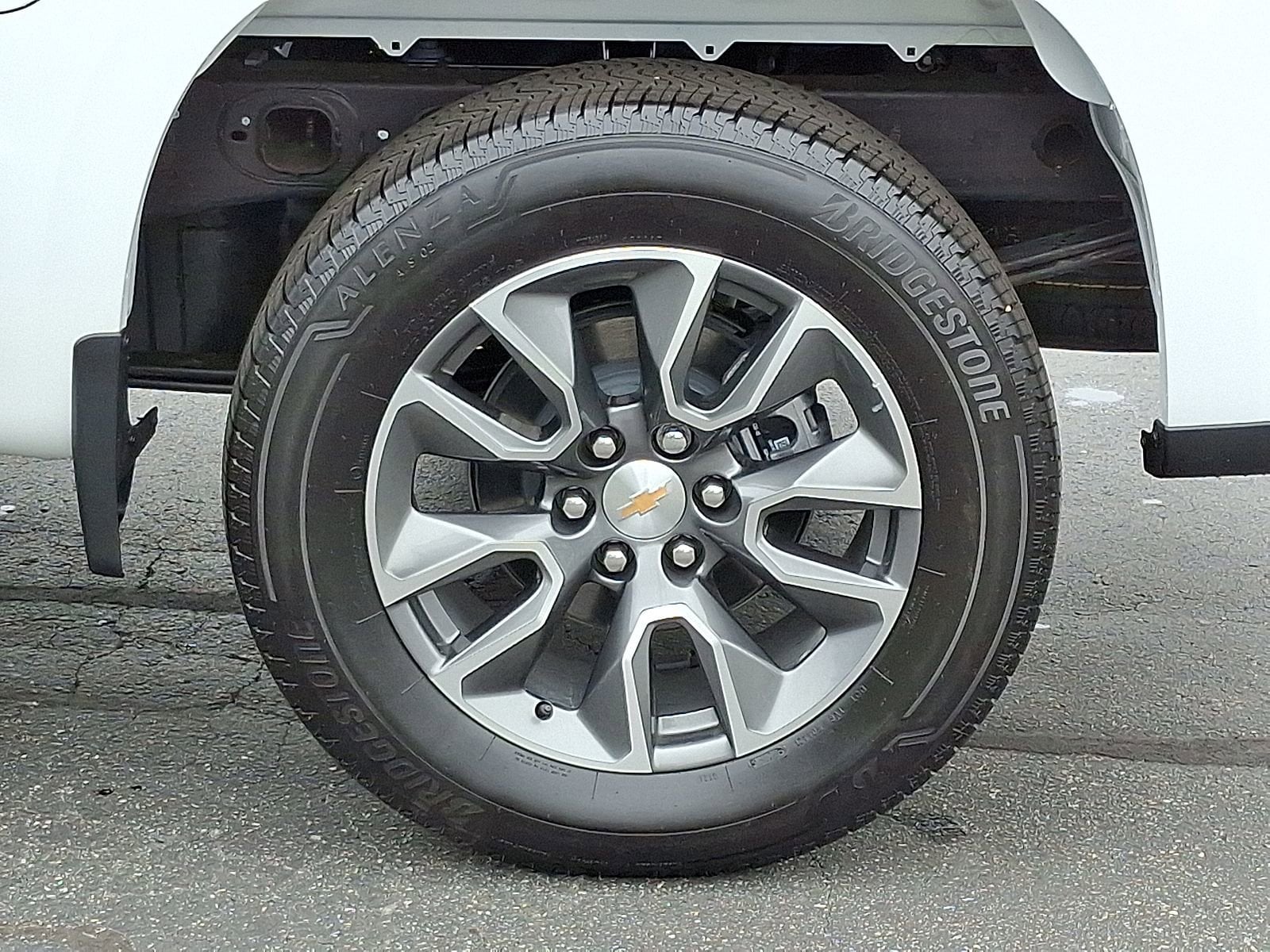 2025 Chevrolet Silverado 1500 LT - Photo 31