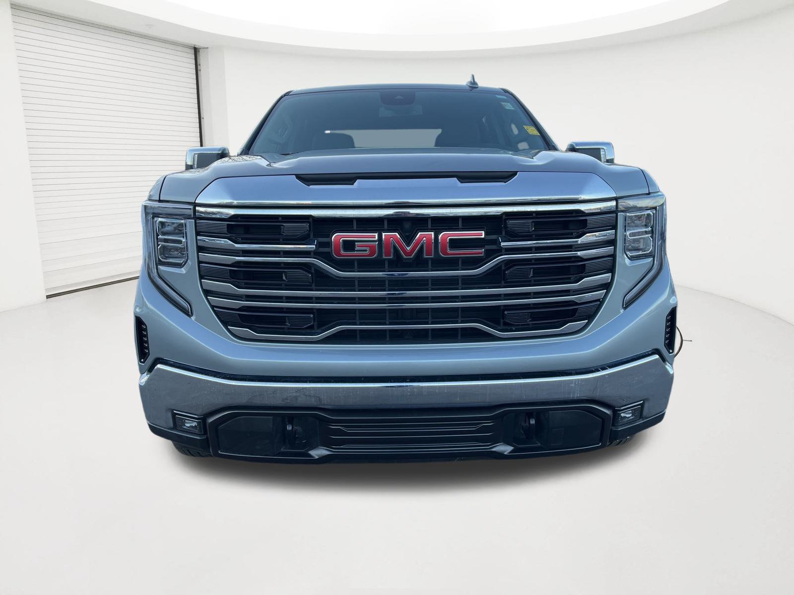 2025 GMC Sierra 1500 SLT - Photo 8