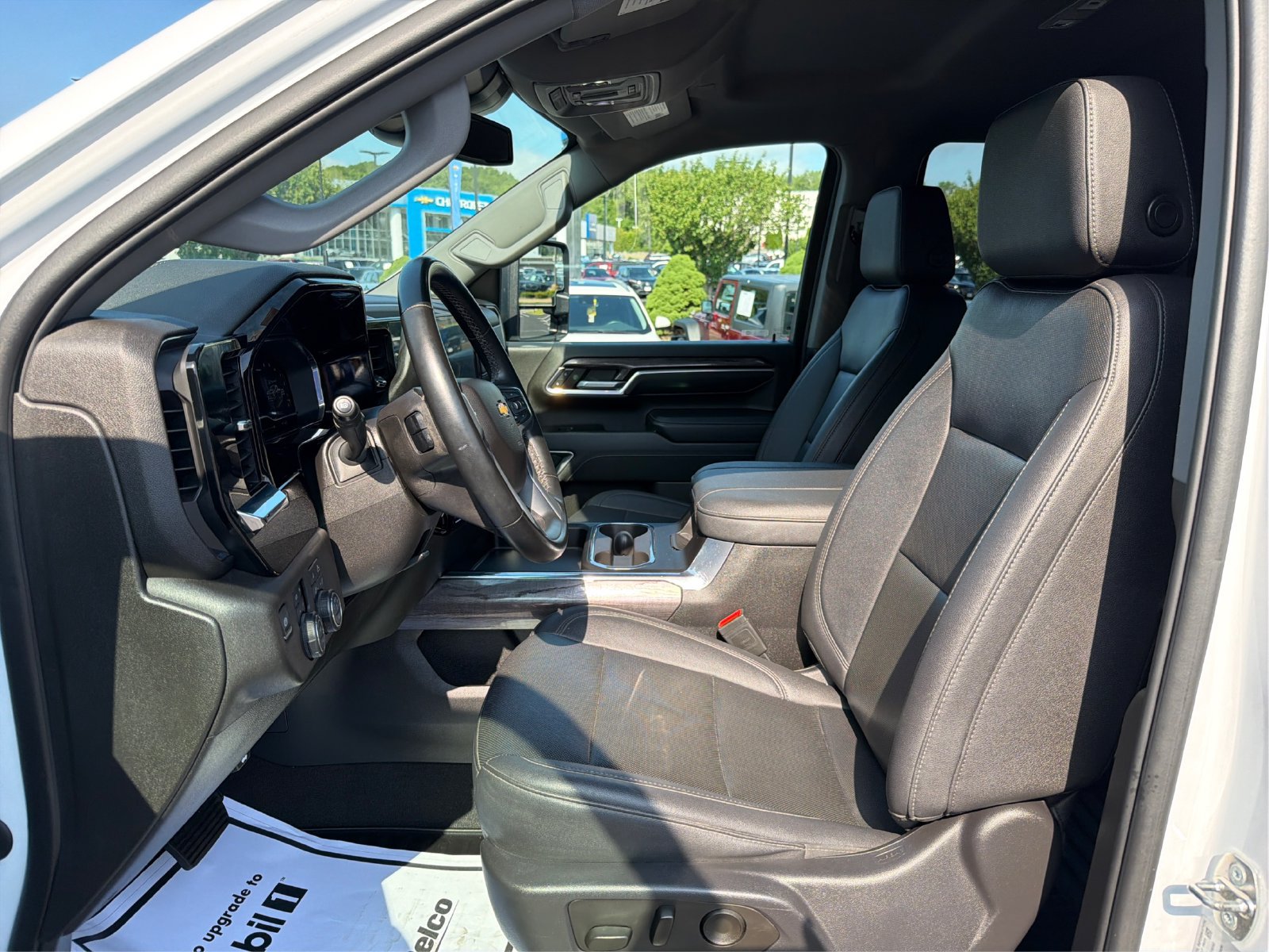 2024 Chevrolet Silverado 2500HD LTZ - Photo 9