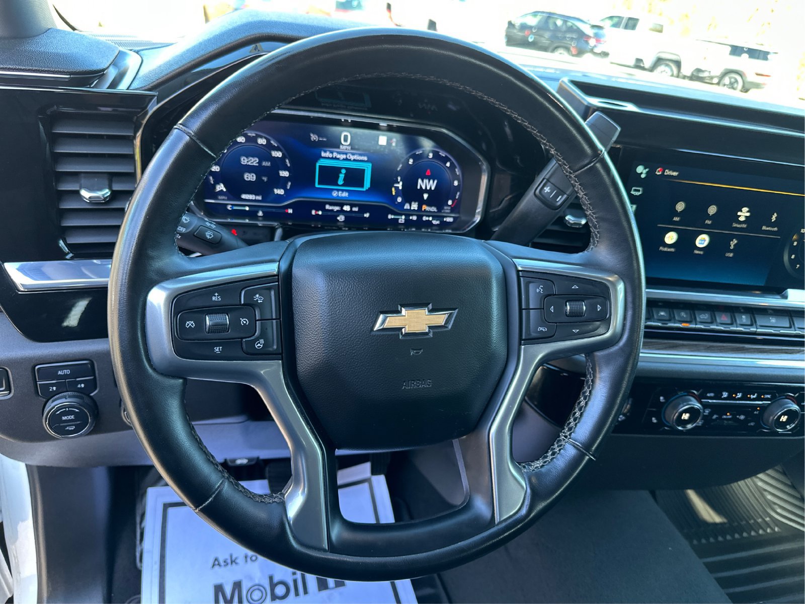 2023 Chevrolet Silverado 1500 LT - Photo 17