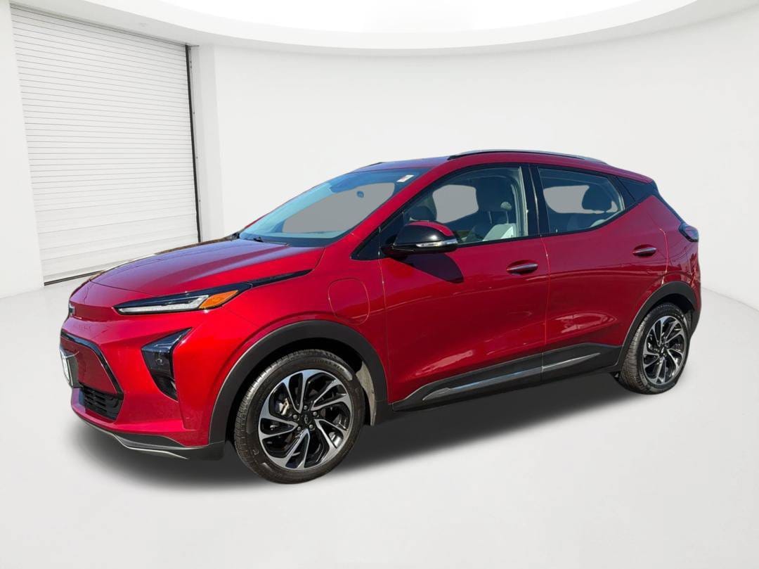 Used 2023 Chevrolet Bolt EUV Premier with VIN 1G1FZ6S05P4110165 for sale in New London, CT