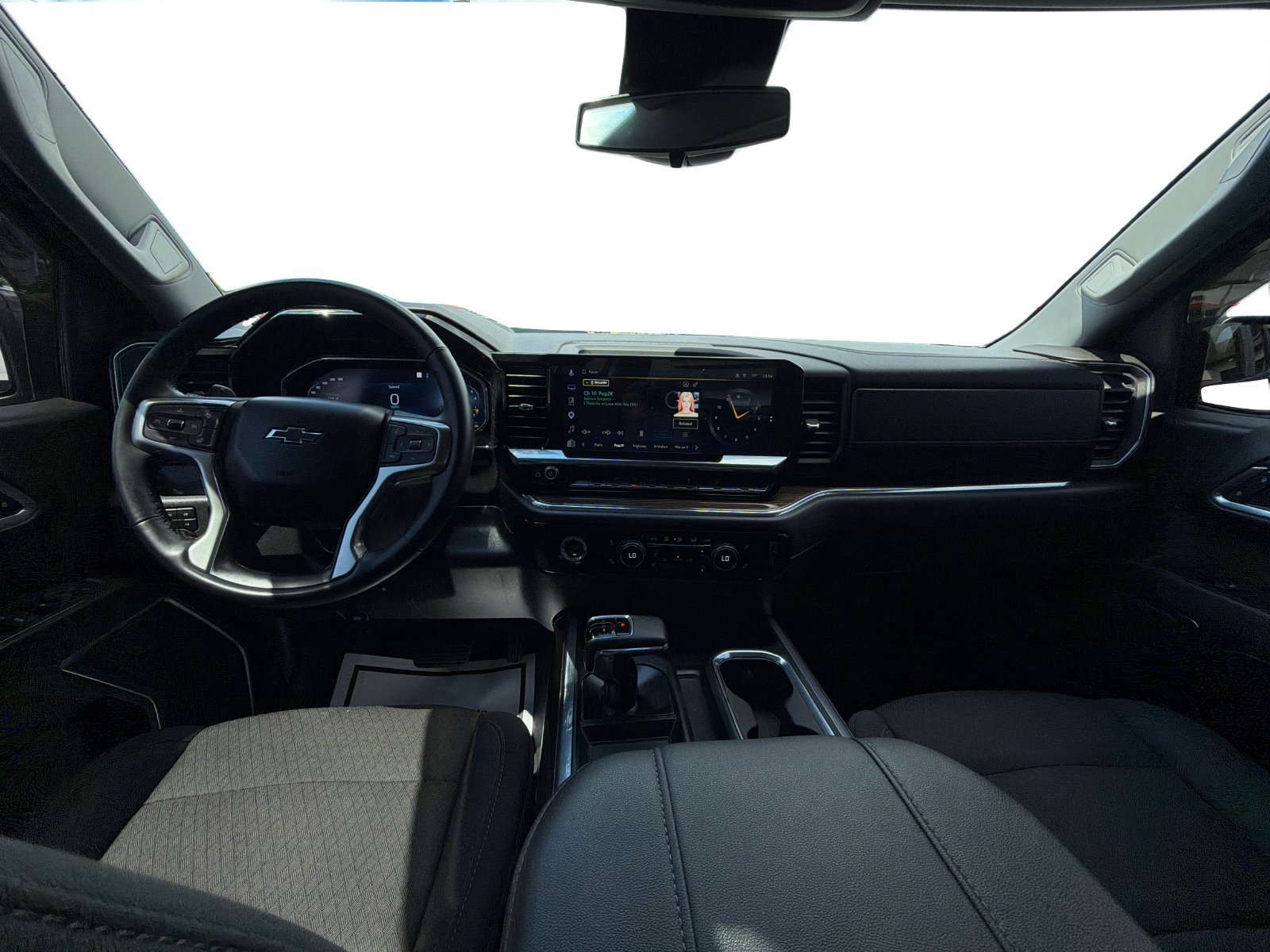 2023 Chevrolet Silverado 1500 LT Trail Boss - Photo 13