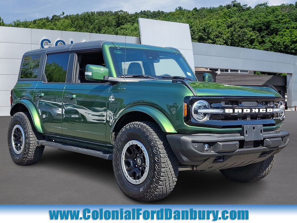 2023 Ford Bronco Outer Banks 4x4's photo